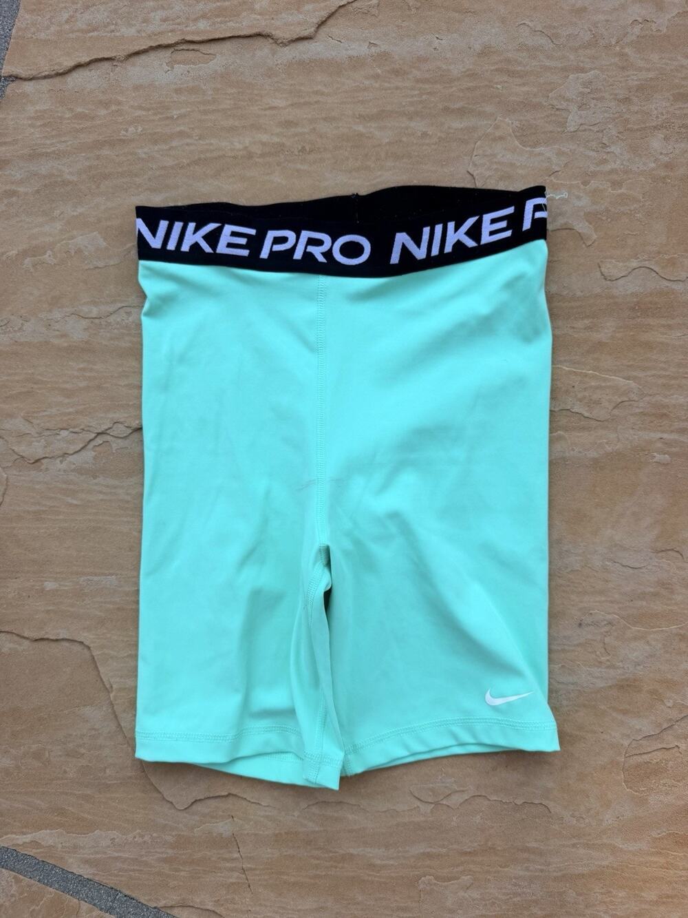 NIKE PRO Mint Green Spandex COMPRESSION SHORTS Athletic Running Gym Women's XS